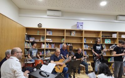 Café-concerto “Entre Sons” na Biblioteca Escolar e da Comunidade de Monte Real (AERSI)